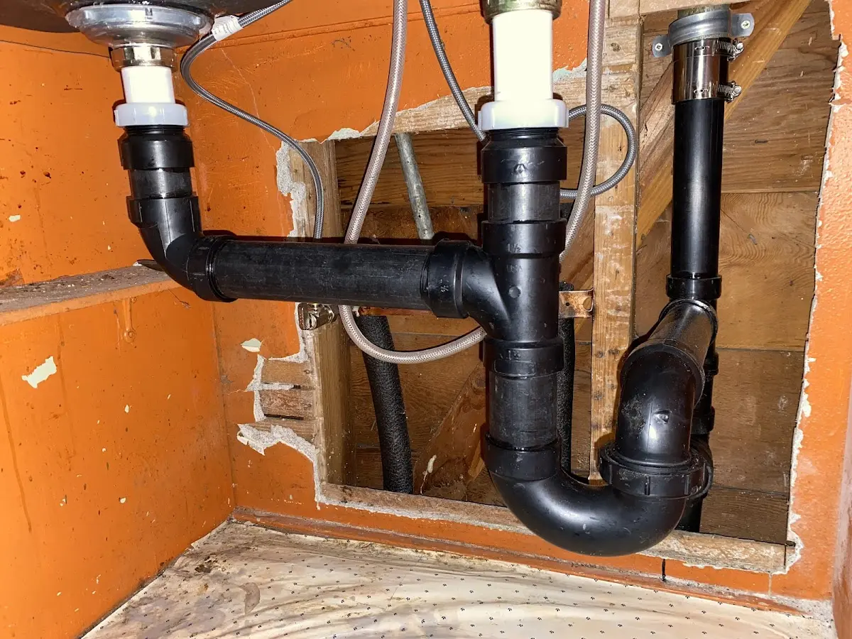 Professional Pipe Bursting equipment and tools on the job in Glencoe